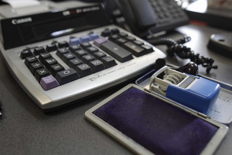 calculator-stampila-Trezorerie-ANAF-scaled