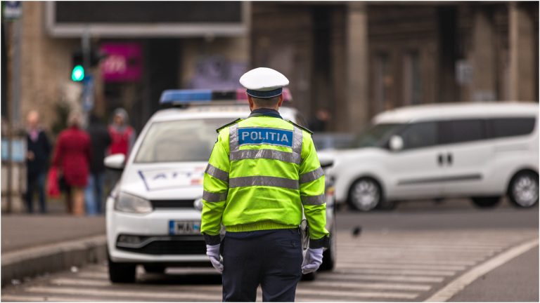 politie-rutiera-masini-foto-shutterstock